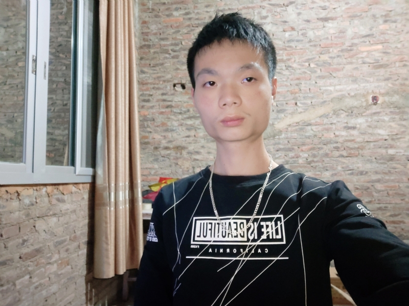杨翊天的第一张照片--东山交友网