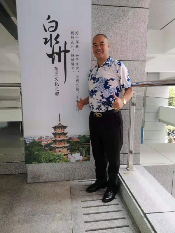 李国伟的第一张照片--东山交友网