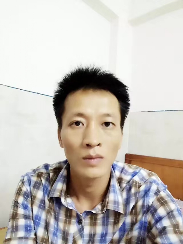 流年未亡的第一张照片--东山交友网