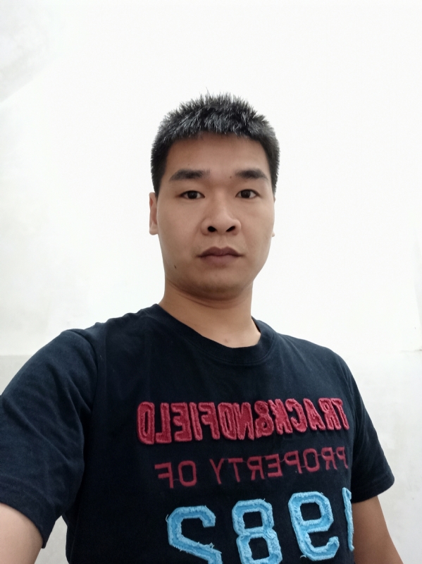 老表的第一张照片--东山交友网