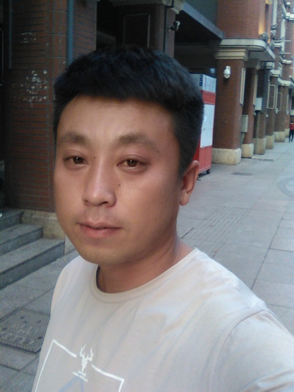 冰冷的心的第一张照片--东山交友网