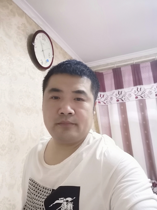 爱你的眼睛的第一张照片--东山交友网