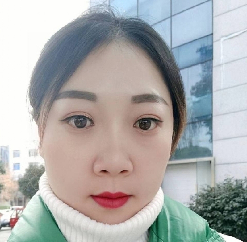 袁芳的第一张照片--东山交友网