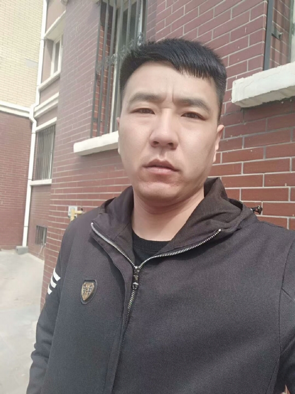 谁伴我闯荡的第一张照片--东山交友网