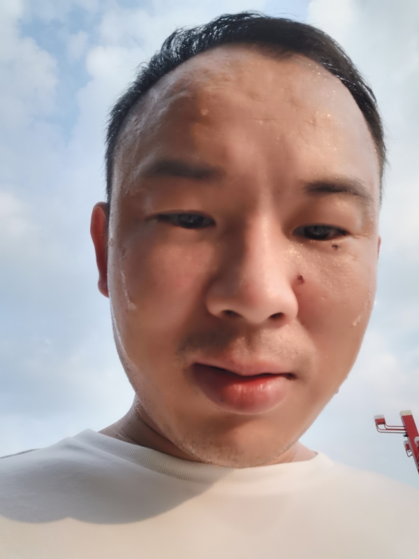 唐老鸭的第一张照片--东山交友网