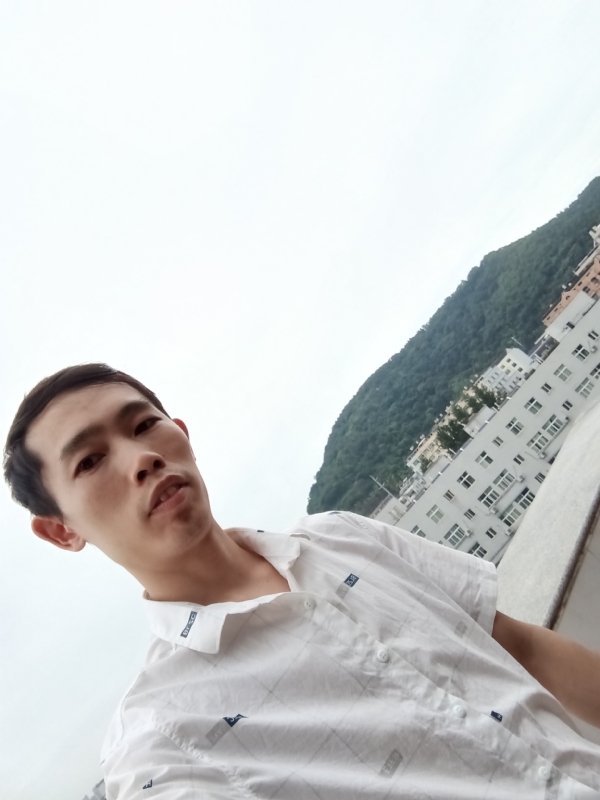 会飞的鱼的第一张照片--东山交友网