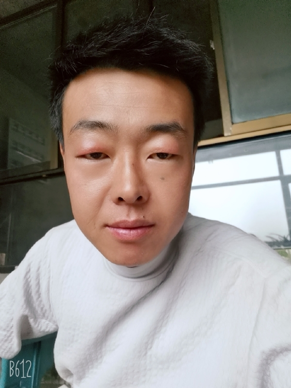 缺爱80后的第一张照片--东山交友网