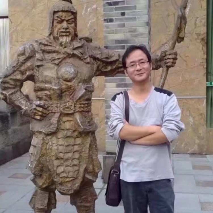 孤狼的第三张照片--东山交友网