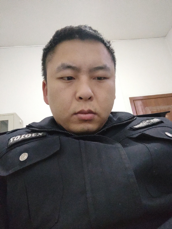 好纠结的第二张照片--东山交友网
