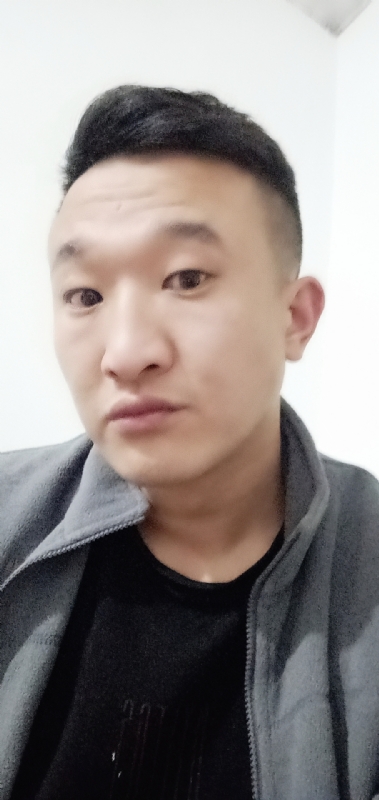 远山的第一张照片--东山交友网
