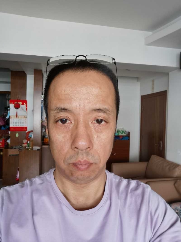 萨博的第一张照片--东山交友网