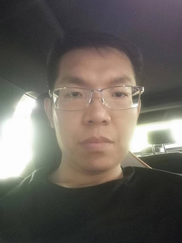 小黑包的第二张照片--东山交友网