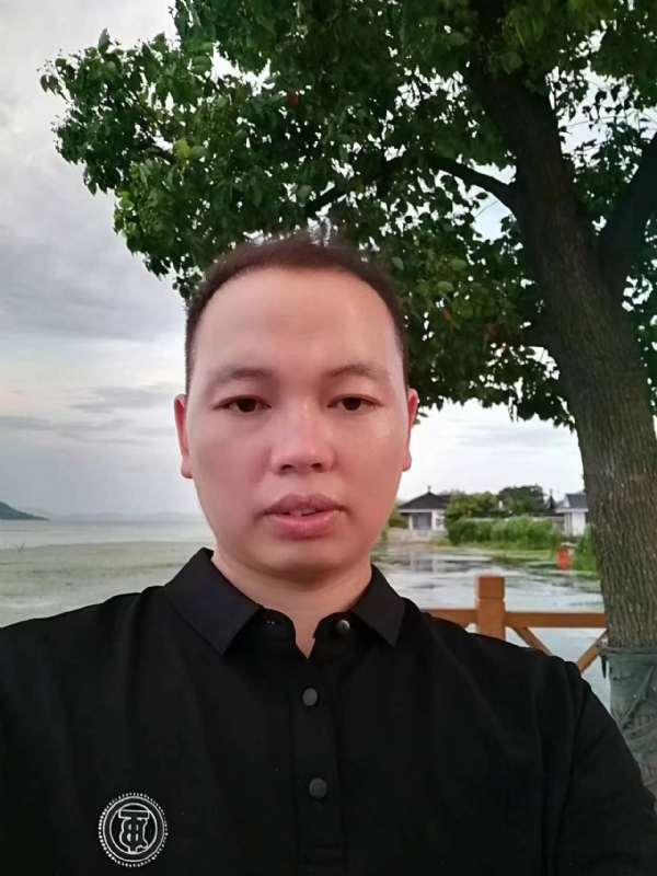 一起说晚安的第一张照片--东山交友网