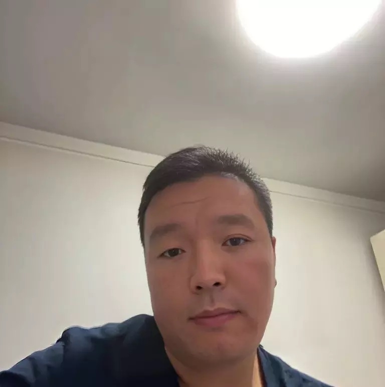穿唐装的松鼠的第一张照片--东山交友网