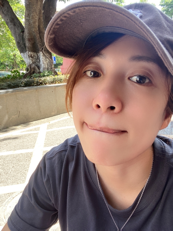 Sarah的第一张照片--东山交友网