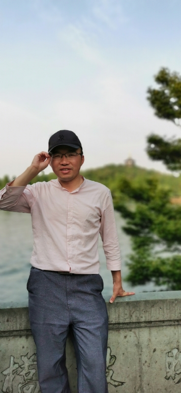 大叔有点忙的第三张照片--东山交友网
