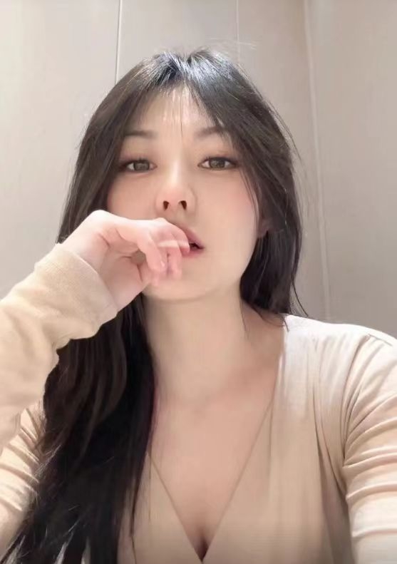 勾人心魂大美人的第一张照片--东山交友网
