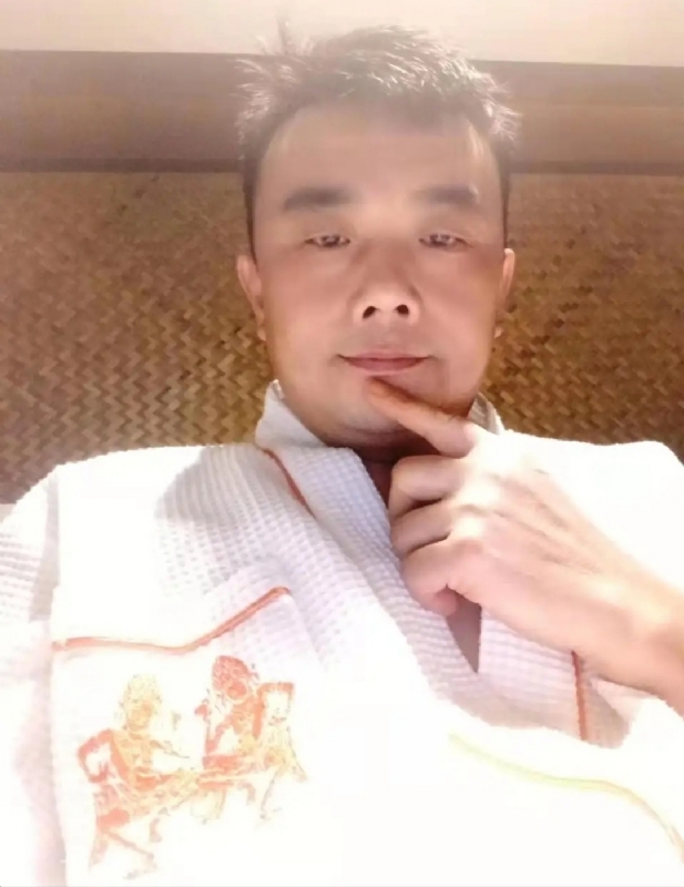 青锋的第一张照片--东山交友网