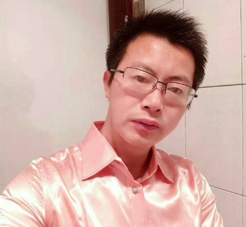 亮亮的第一张照片--东山交友网