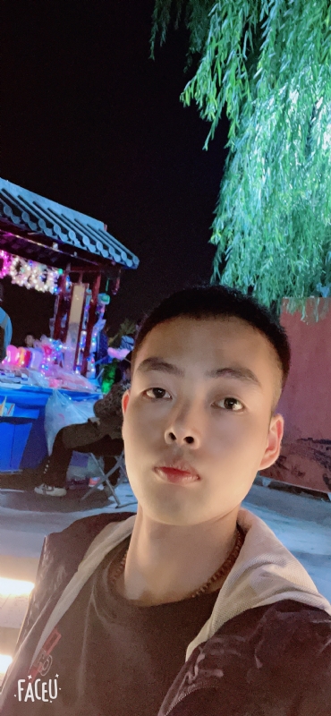 向阳而生的第一张照片--东山交友网