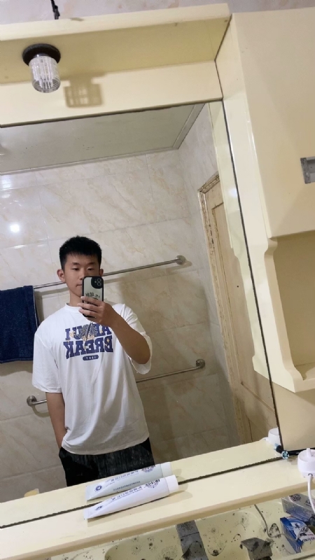 哈哈的第一张照片--东山交友网